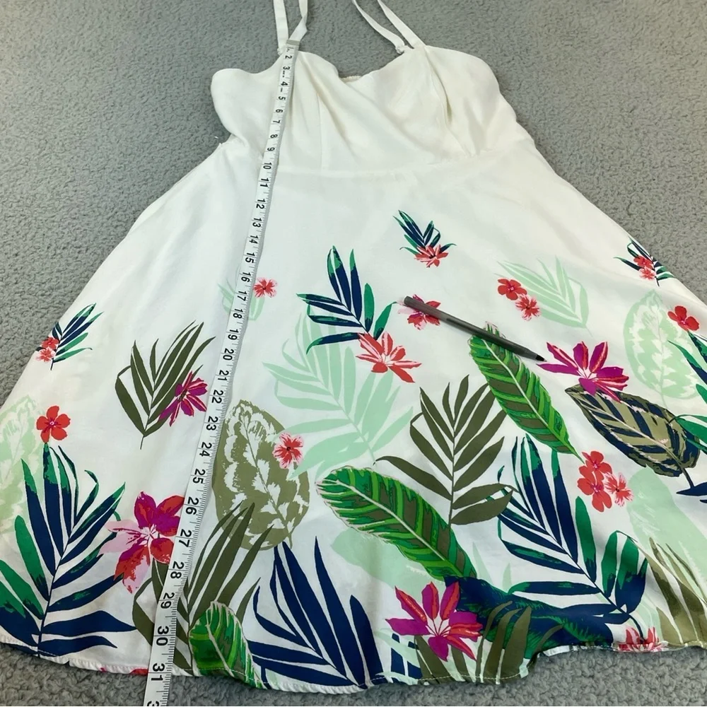 Old Navy Cami Dress size M White Tropical Floral Smocked Back Adjustable‎ Straps